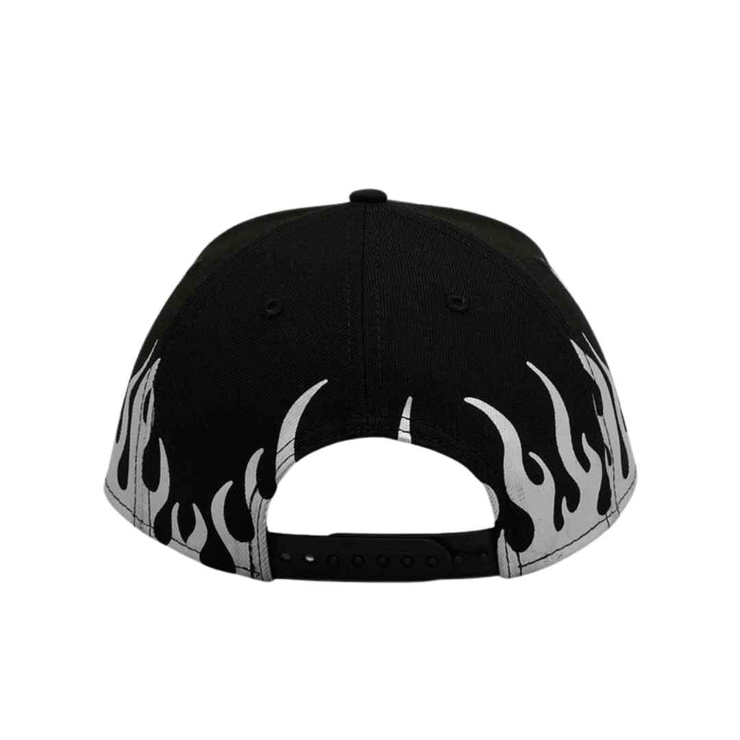 Gorra Las Vegas Raiders Metallic Flames Snapback