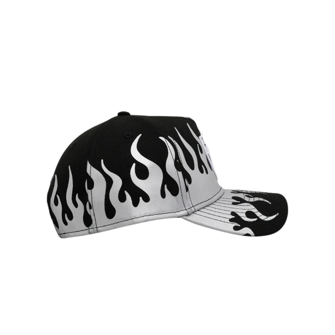 Gorra Las Vegas Raiders Metallic Flames Snapback